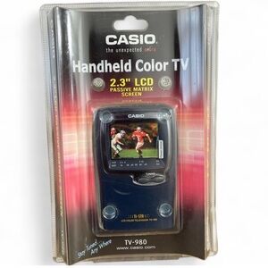 Y2K Casio Handheld color TV 980 NWT